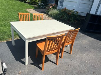 G/ 5 Pcs - Great Little Kid's White Craft Table & 4 Wood Chairs