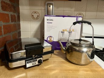 K/ 3Pc Breakfast Is Ready - New In Box Rival 4 Slice Toaster, GE Waffle Maker, Farberware Stainless Tea Kettle