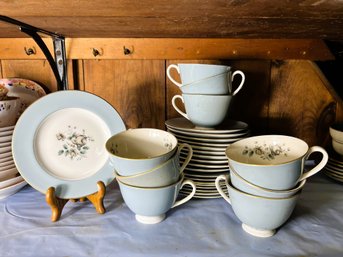 K/ Shelf 28pcs - Stunning Light Blue Royal Doulton China In 'Rose Elegans' Pattern