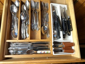 K/ Drawer - Stainless Flatware And Knives: Rogers Reed & Barton