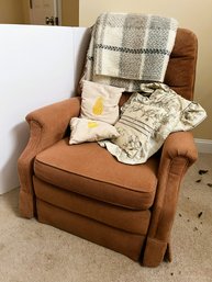 1B/ 6pcs - Peach Colored Swivel Recliner - Bradington Young #2, 4 Accent Pillows & Lopi  Icelandic Throw