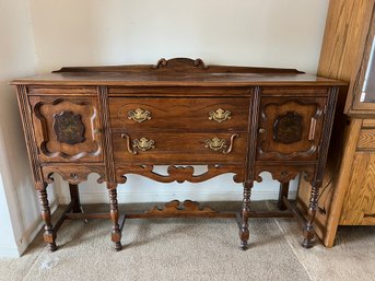 DR/ Stunning Vintage Wood Sideboard / Buffet With Heraldic Decorations