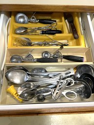 K/ Drawer #4 Of Assorted Kitchen Tools Utensils Gadgets