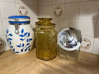 K/ 4 Kitchen Canisters - 2 Amber Pressed Glass, 1 Glass Penny Candy Style, 1 Blue & White By Inspirado