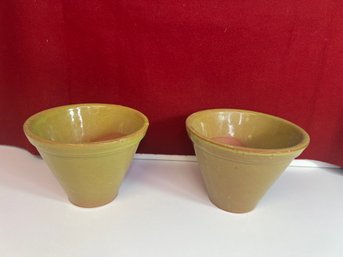 MC/  2pcs - Small To Medium Size Terracotta Ceramic Pots/Planters Painted Greenish Yellow