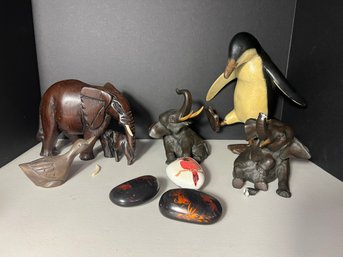 DR/ Box 7pcs - Animal Figurines: Elephants, Penguin, Goose Etc