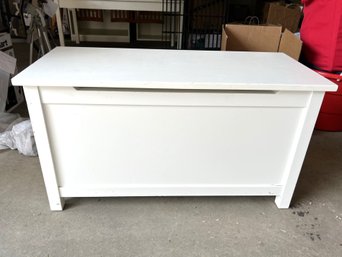 G/ Pottery Barn Kids White Lift Top Toy Box, Chest, Bench - Slow Close Hinges, 36'w X 16'd X 20'h