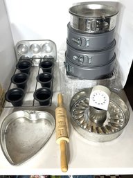 A/ 14pcs - Metal And Aluminum Bakeware - Ekco, Kaiser, Bakers Advantage Etc