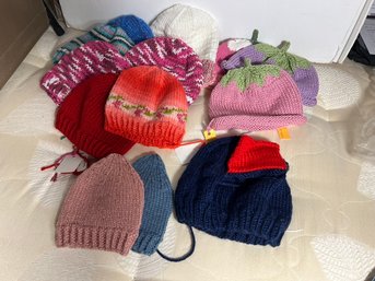 2B/ Bag 13pcs - Newborn And Baby Hand Knit Hats - New With Tags