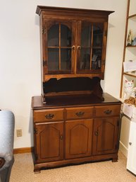 LR/ 2 Pcs - Pretty Colonial Style 2 Door 1 Drawer Sideboard Buffet W Top Wood & Glass Hutch Cabinet