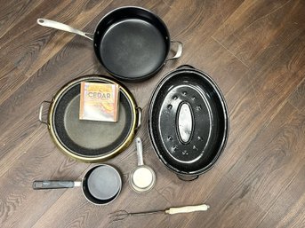 E/ 7 Pcs Assorted Cookware - Curtis Stone, Farberware, Cuisinart Etc.