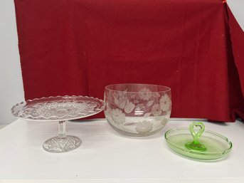 E/ 3 Pcs Pretty Glass Serving - Large Etched Serving Bowl, Footed Cake Plate, Uranium Glass Ashtray