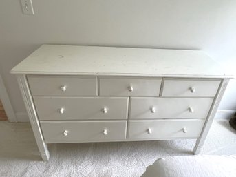 2BR/ White 7 Drawer Low Dresser, Fluted Column Detail On Front Sides