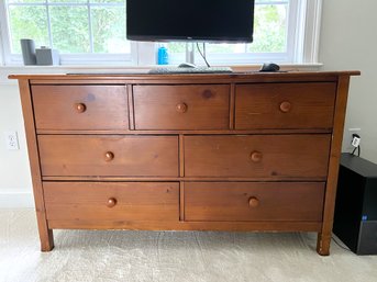 2BC/ Pottery Barn Kids 'Kendall' Rustic Wood 7 Drawer Low Dresser Bureau