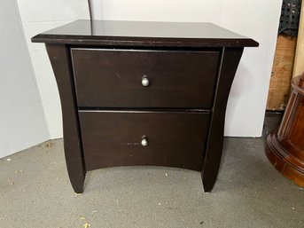 G/ Small 2 Drawer Wood Night Stand/End Table By Night And Day