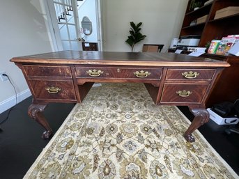 O/ 1 Pc - Vintage Heckman Leather Top Wood 4 Drawer Desk, Ball & Claw Feet