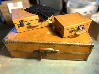 3pcs - Vintage Luggage: Large Samsonite And Small 2 Piece Train Cases