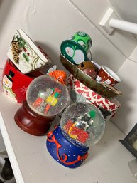 DR/ Shelf - Assorted Christmas Decor: Bowls, Musical Snow-globes Etc.