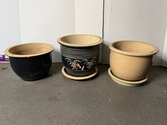 G/ 3pcs - Large Navy Blue And Natural Colored Pottery Planters With 2 Trays