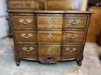 M/ Gorgeous 3 Drawer Low Chest Dresser With Patterned Top By Century