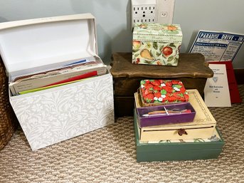 2BR/ Organizer Box Greeting Cards, Note Cards, Pens, Brown Plastic Recipe Box, Vintage Flyers & Pamphlets Etc