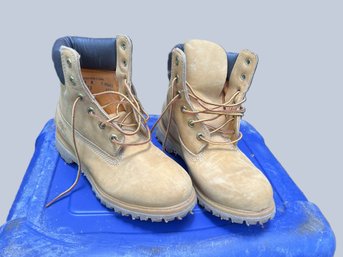 G/ Timberland Boots - Size 7M