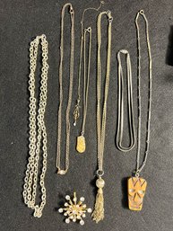 K/ Box 8pcs - Sparkly Pendant/Pin And 7 Assorted Necklaces-Chains