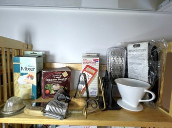 B/ Handy Kitchen Gadget Lot