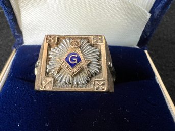 G/ Mens 10k Masonic Ring In Blue Velvet Box