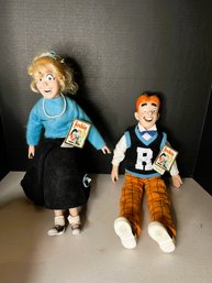 1B/ 2pcs - Archie And Betty Collector Dolls By Presents