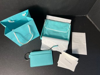 K/ Bag - New In Box Tiffany & Co Beautiful Turquoise Leather Zip Key Card Case