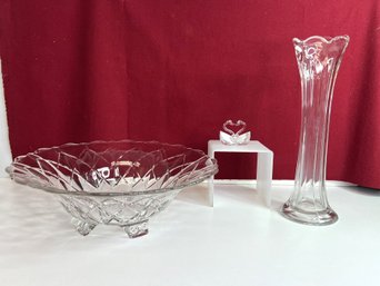 AD/ 3pcs - Assorted Clear Glass Items: Bowl, Base, Swans