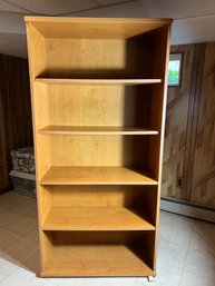 C/ Very Nice 5 Shelf Wooden Bookcase - 3 Shelves Are Adjustable