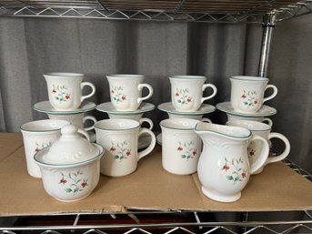 MA/ 22pcs - Pfaltzgraff 'Winterberry' Design Teacups, Saucers, Creamer, Sugar, Mugs