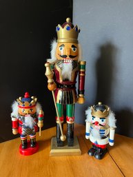 DR/ 3pcs - 15', 7', 6' - Wood Nutcrackers