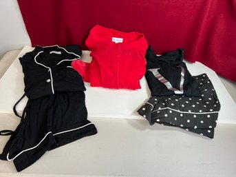 C/ 3 Sets Of Womens Pajamas - Victoria Secret, E Koucer And Pajamagram