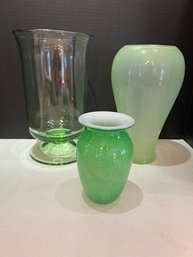 DR/ 3pcs - Strikingly Pretty Green Hue Glass Vases