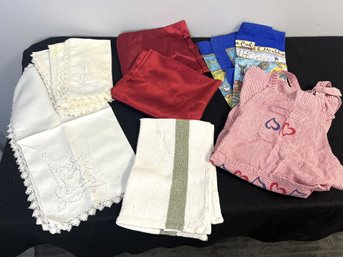C/ 12pcs  Assorted Linens: Napkins, Apron, Dish Towels, Pillowcases