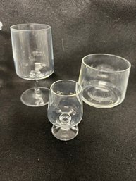 2 Bins Of 3 Style Barware Glasses - 10 Stemless Rocks, 7 Sm Stemmed Wine, 12 Mini Stemmed Cordial