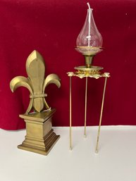 E/ Box 3pcs - Tiny Brass And Glass Oil Lamp, Brass Fleur De Lis Bookend, 3 Leg Stand