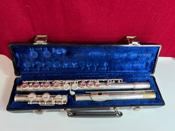 E/ Vintage Gemeinhardt Flute In Case - Marked M2 B79334