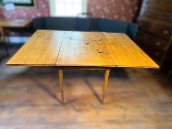 DR/ Vintage/Antique Wood Drop Leaf Dining Table