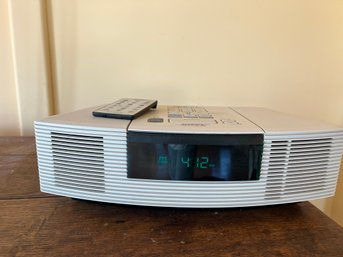 FR/ Bose Wave Radio Alarm And CD Player With Remote