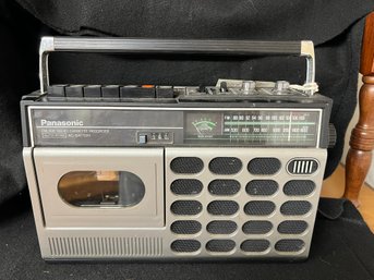 FR/ 1pc F150 - Vintage Portable Panasonic Cassette Player And AM/FM Radio Model #RQ-544AS