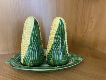 FR/ 1set F61 - Vintage Shawnee Pottery Corn On The Cob Design Salt And Pepper Set - Bisbee