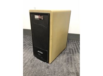 Sentry 'Survivor' Fireproof Document Safe Model R-4132 With Key