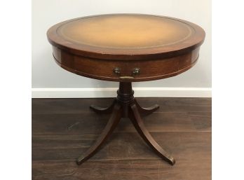 Mersman MCM Antique Round Drum Style Side Accent Pedestal Table