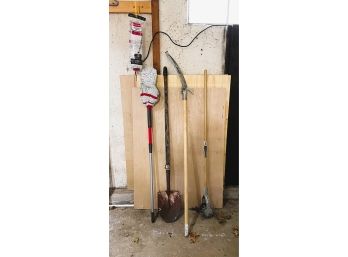 G / Bundle Of 4 Handled Yard Lawn Outdoor Tools