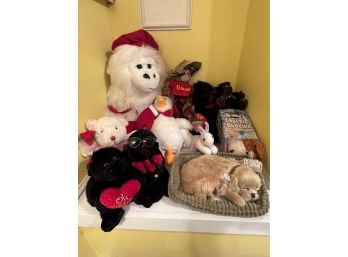 3 / Big Stuffed Animal Bundle - Some W/ Batteries That Move