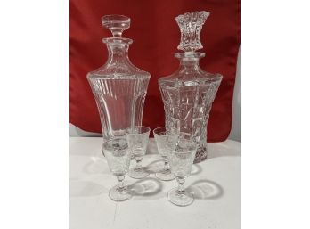 C/ Bundle #2 - Two Lovely Glass Liquor Whiskey Decanters & 4 Etched Aperitif Cordial Glasses